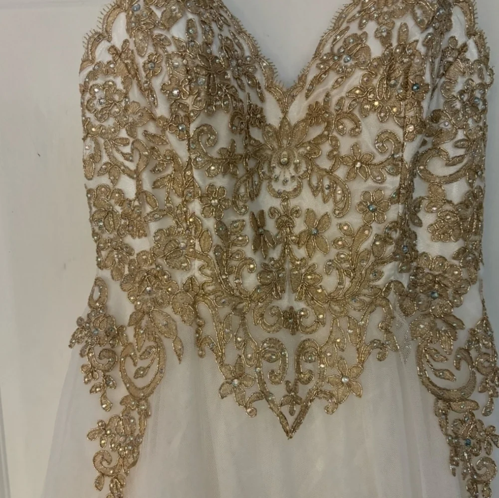TLC Say Yes To The Prom Dress - Picture 8 of 14